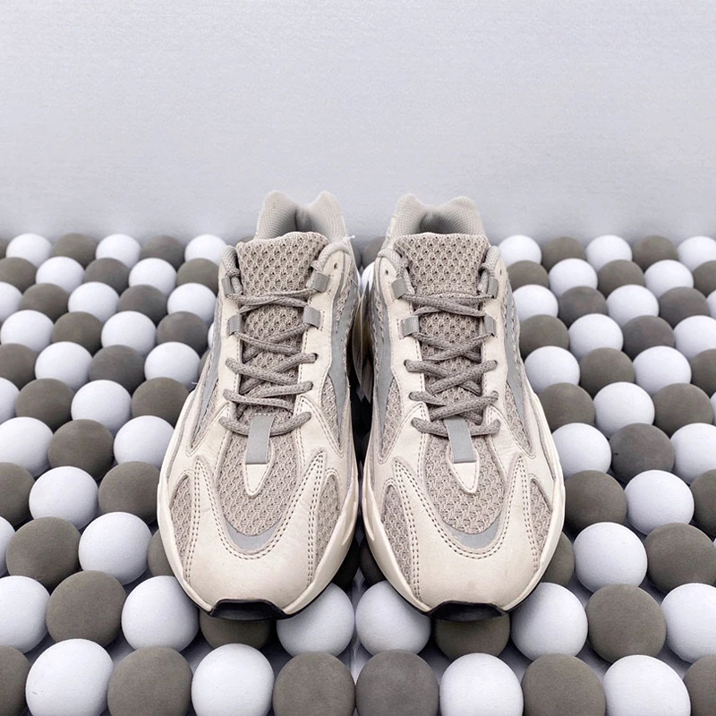 

BOOST 700 v2