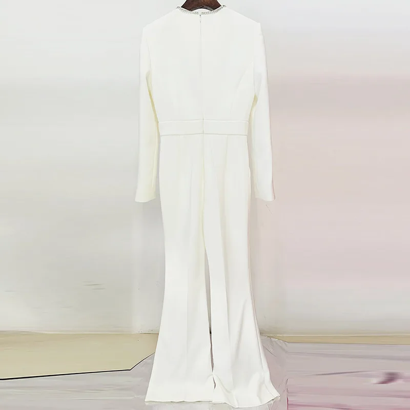 Женский комбинезон с длинными рукавами расклешенный в форме сердца вырезами и