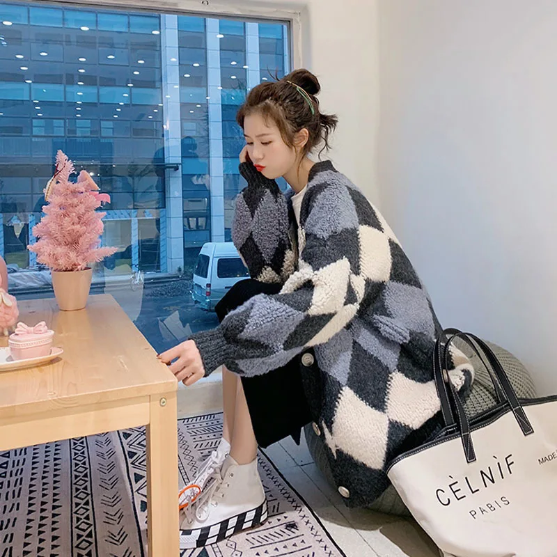 

Корейский винтажный клетчатый женский кардиган с вышивкой и V-образным вырезом, свитер, весна-осень 2022, свободная повседневная трикотажная ...