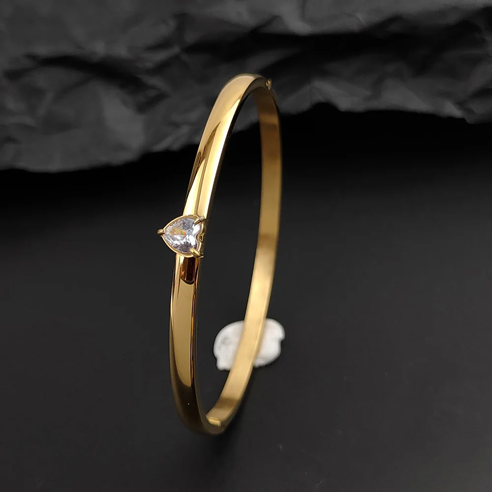 Браслет из нержавеющей стали для женщин браслет в форме сердца с цирконом