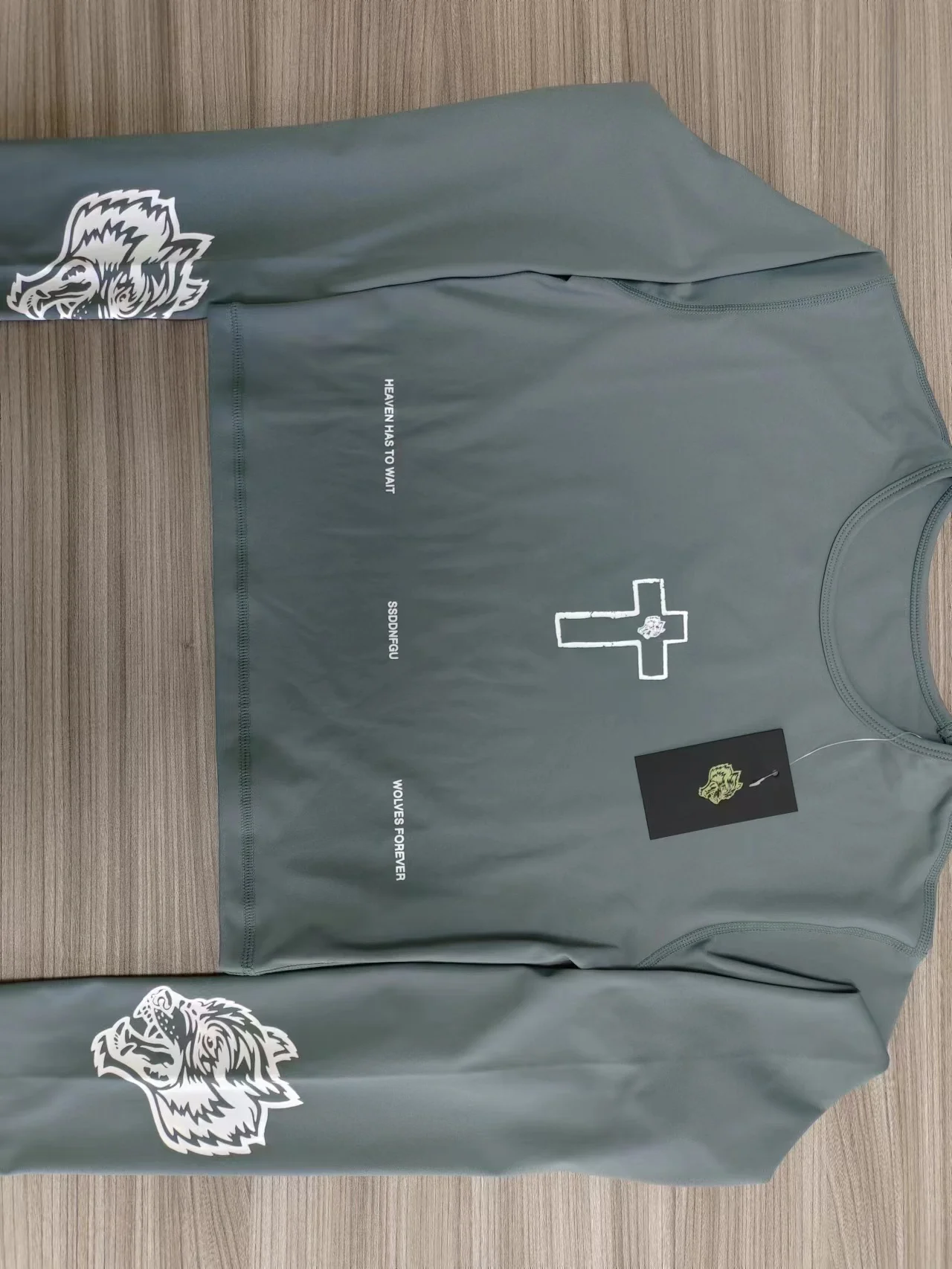 DARC Women Gym Top Fitness SHIELD EVERYDAY SPORTS Wolf Head Fitness Tight Top Long Sleeve Bra