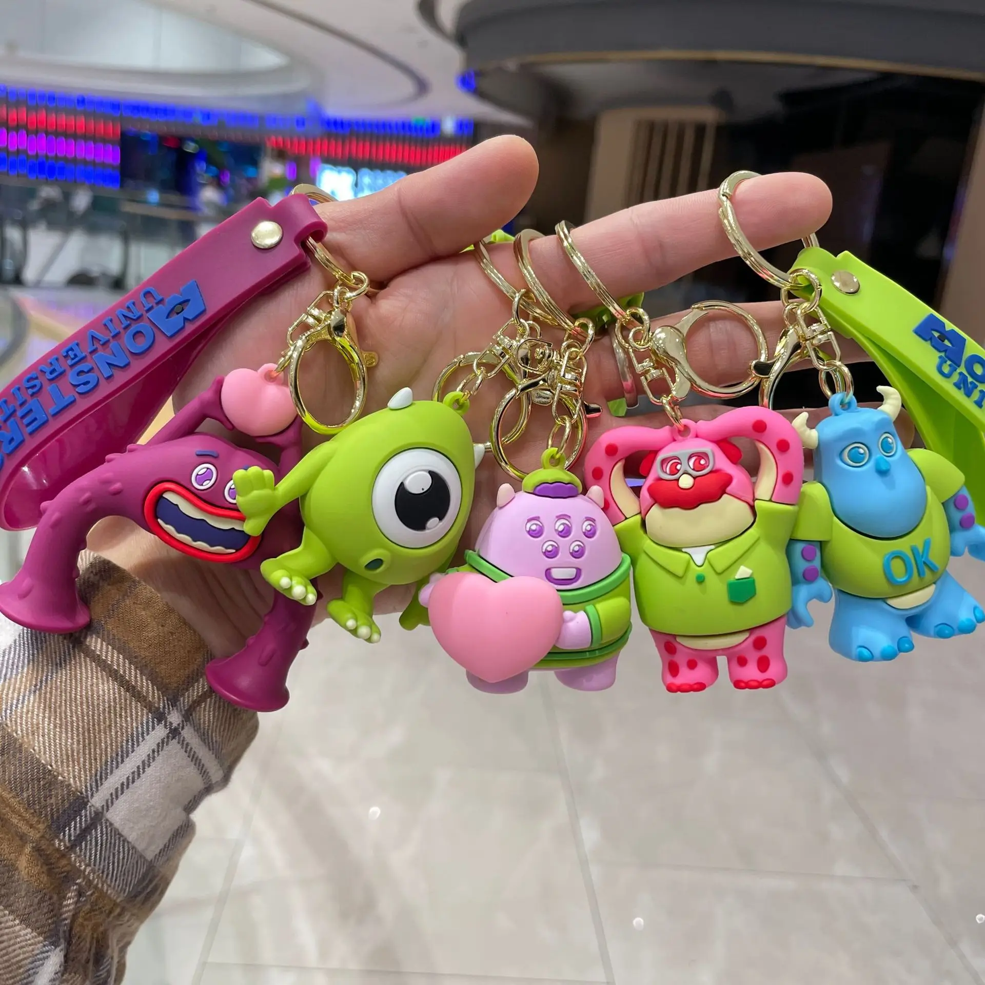 

Monsters University keychain three-dimensional doll schoolbag pendant big eyes car key chain charm small gift