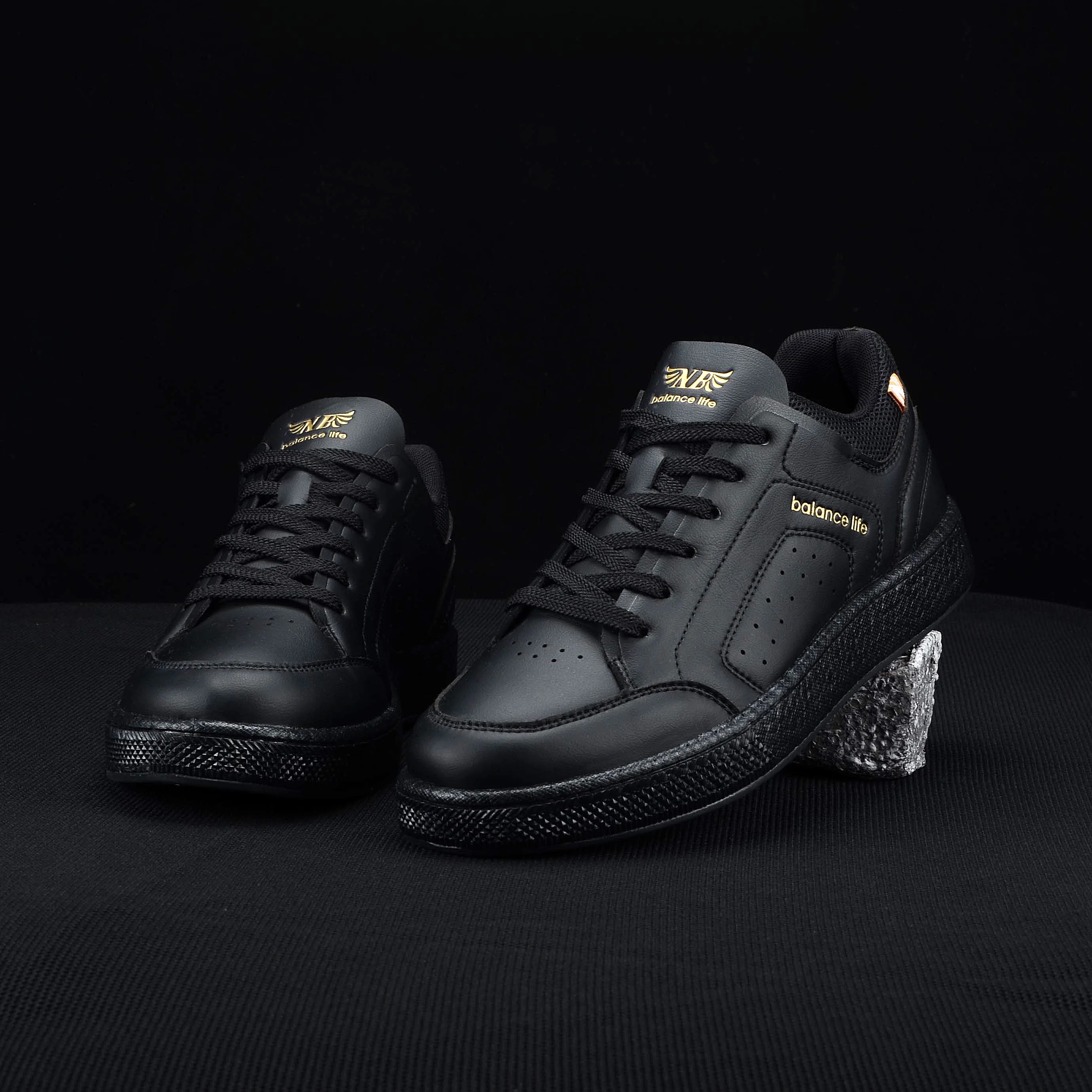 Men Women sport shoes Trail Genuine Leather Running Shoes Breathable Autumn Tennies Shoes comfortable Travel shoes