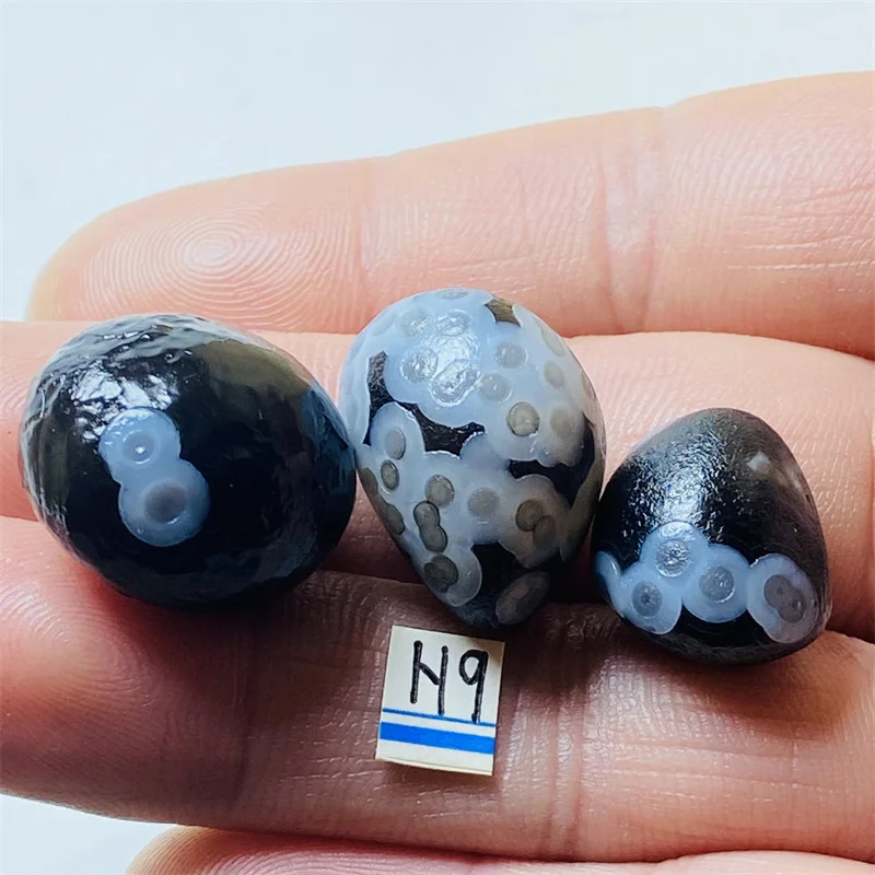 Природный минеральный образец энергетический кристалл лечебный черный агат Alxa