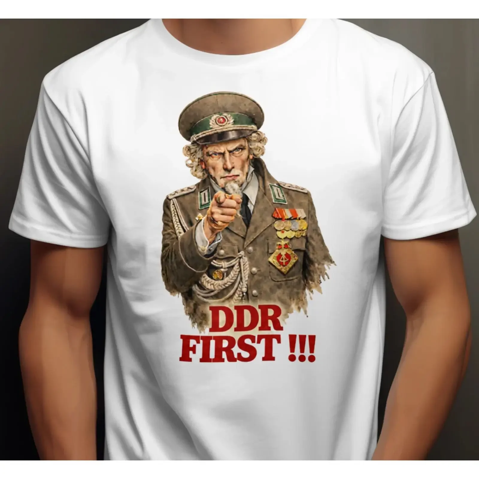 Фото Футболка DDR First Cult Fan с ретро-военным мотивом NVA Ostalgie, винтажная, с эффектом потертости, универсальная, мягкая, для повседневной носки, с графическим принтом №1