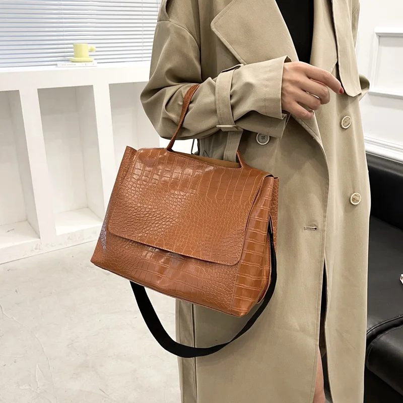 Women's Crocodile Pattern Handbag Women's Large Capacity Belt Bag PU Leather Casual Handbag Luxury Totebag