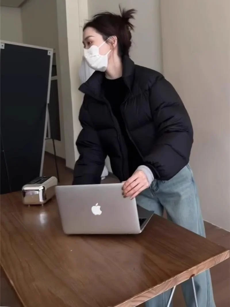 Женский пуховик на белом утином пуху короткий маленький зимний 2024 новый