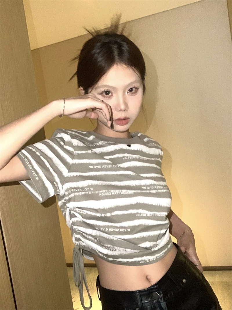 

Женская футболка в полоску, с круглым вырезом и высокой талией