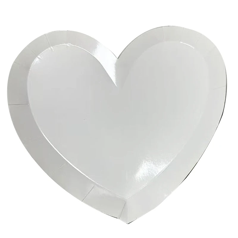 

Одноразовые сердечные тарелки из бумаги