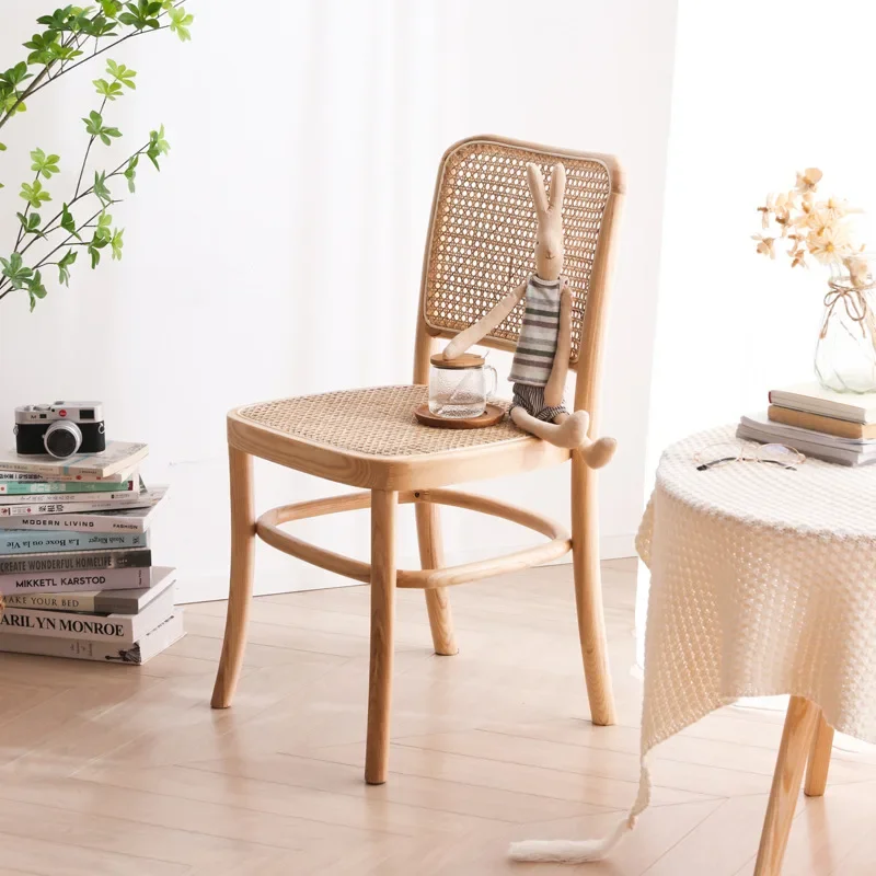 Chaise Bois Французский бистро Скандинавские обеденные стулья из цельного дерева с