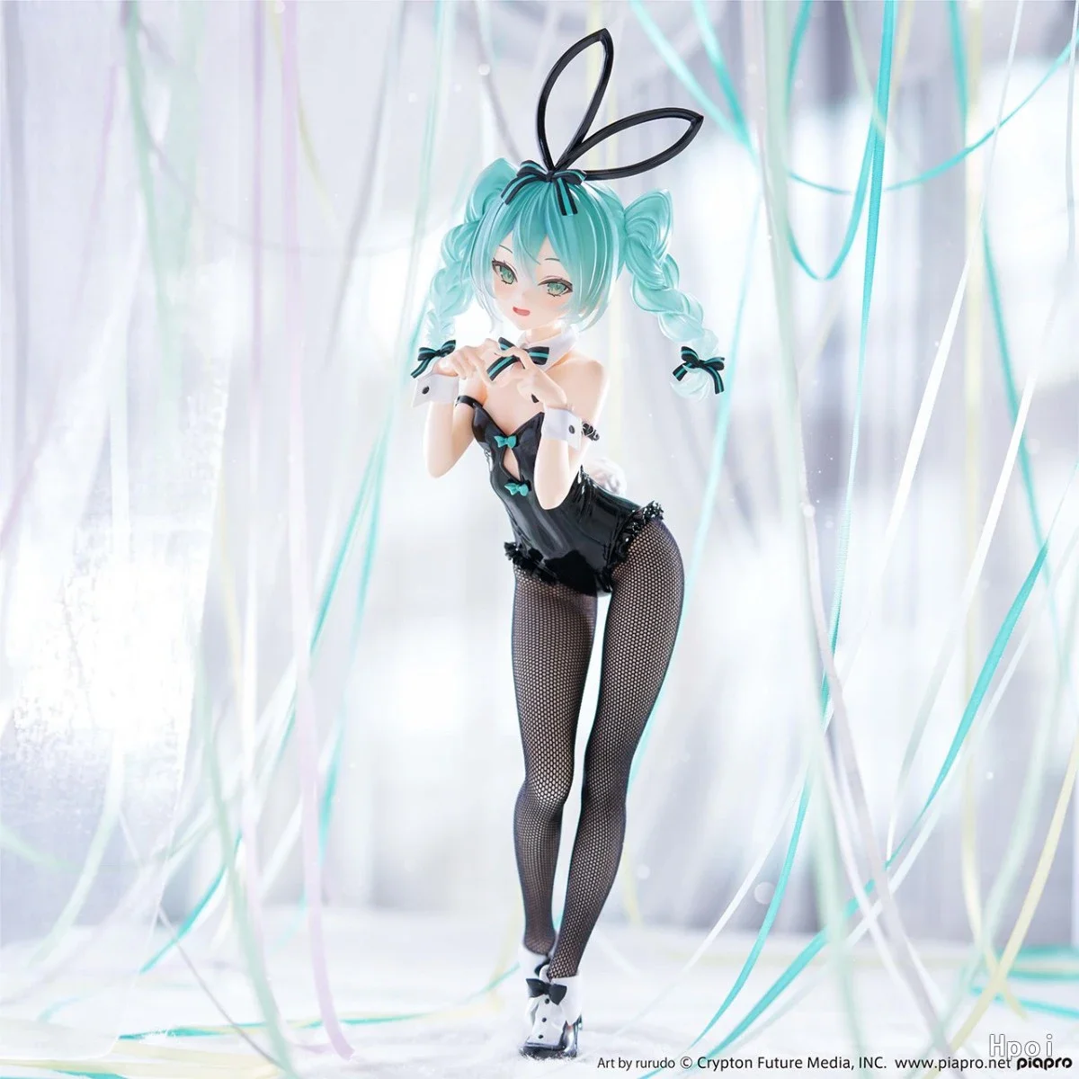 Фигурка Девочки-кролика Мику Хацунэ 17 см Аниме периферийные коллекционные