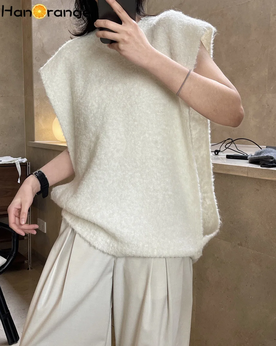 

HanOrange Spring Fashion Women's Warm Vest Gentle Wool Knitted Vest Large Cuff Sleeveless Jacket Knit Female