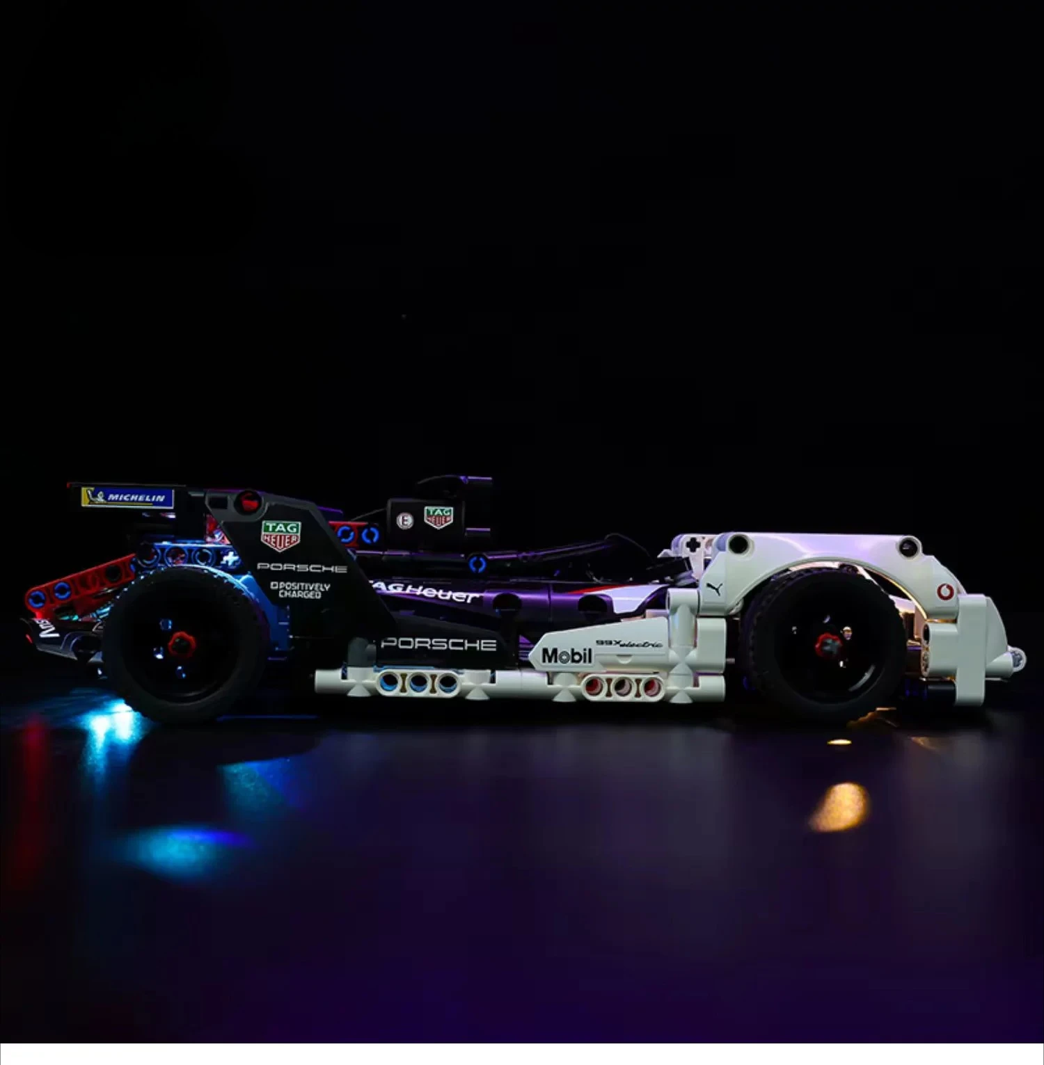 Фото Набор светодиодного освещения, подходящий для LEGO Formula E ®   Конструктор Porsche 99X Electric 42137 №5