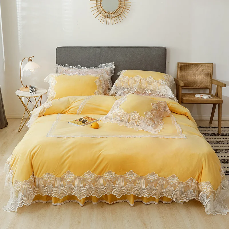 

Luxury Yellow Pink Green Winter Warm Velvet Fleece Princess Girl Bedding Set White Lace Duvet Cover Bed Skirt Sheet Pillowcases