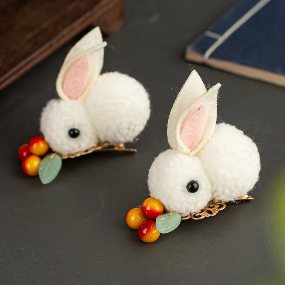 

Vintage Plush Bunny Cute Tassel Sweet New Year Bangs Clip Children's Hair Clip Korean Style Hair Clip Rabbit Hairpin