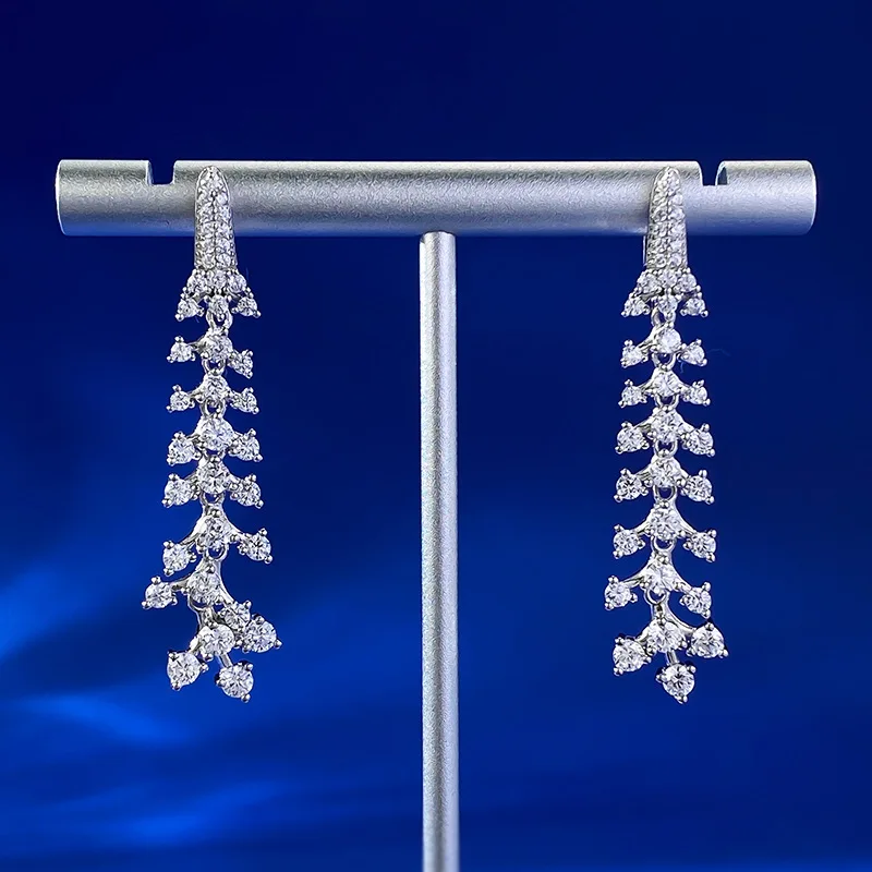 Модные серьги-кисточки из серебра пробы в вечернем стиле для женщин