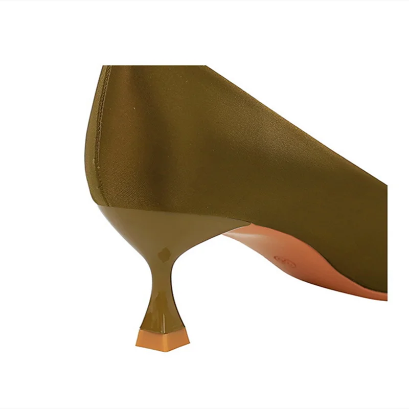 Lady Hot Sell Silk Fabric Null Pumps 5cm Med Thin Height Heels Slip-On Long Toe Wineglass Noiseless Shoes Plus Size 34-43 26.5cm