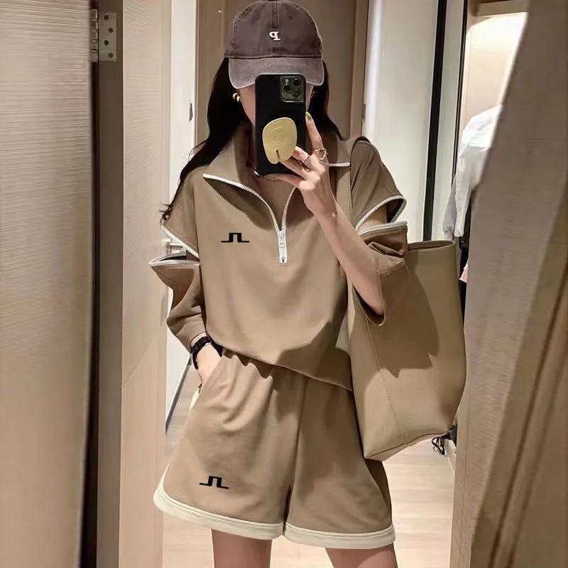 

Women's golf clothing, golf suit, shirt and shorts, 2-piece set, novel in 2023, Korean trend, fashion suit