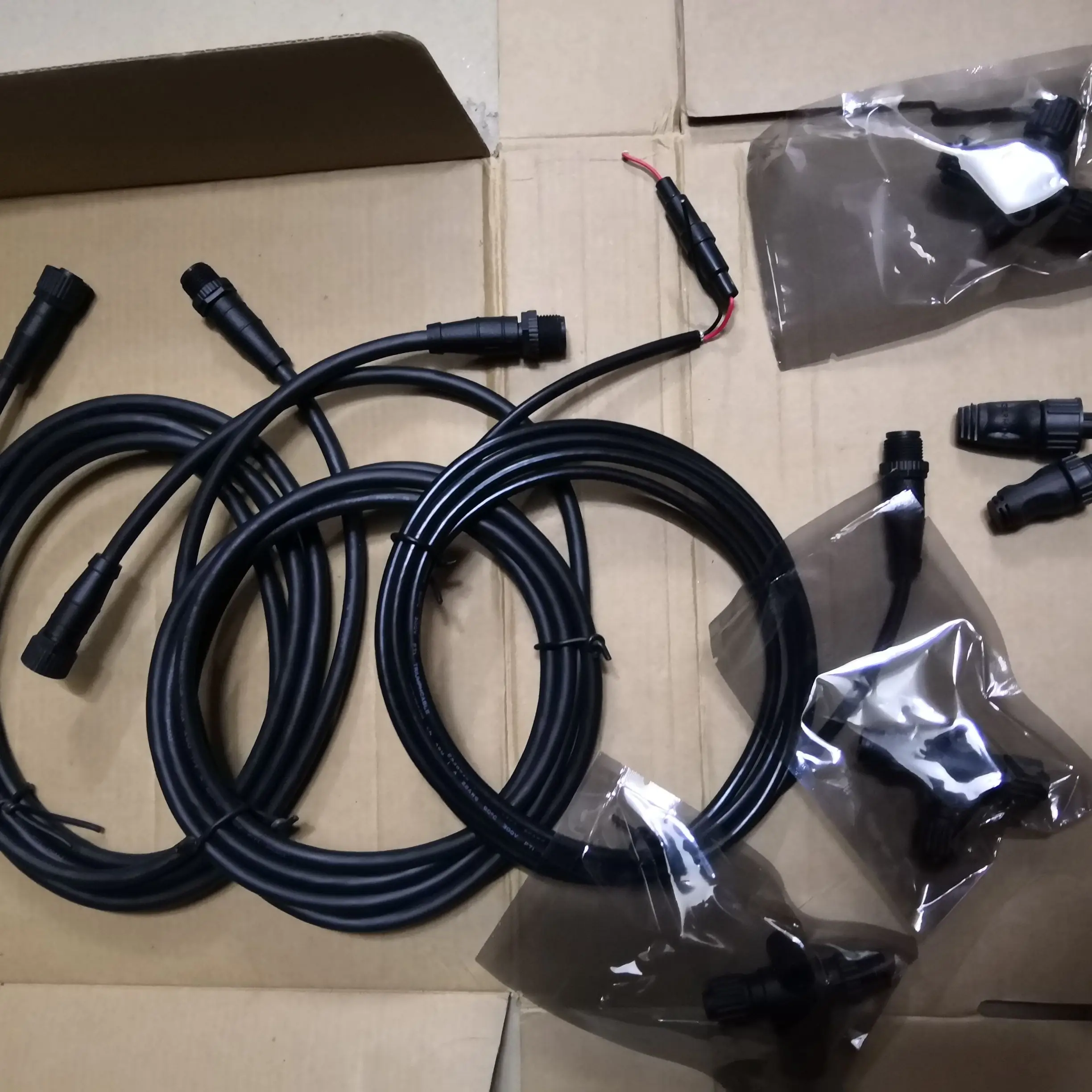 Ceny Wyświetlacz GARMIN GMI 20 Marine Instrument Wielofunkcyjna Wyświetlacz Cyfrowy Pokazuje Głębokość, Prędkość, Dane Wiatru Gps