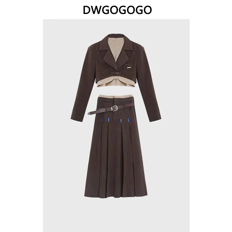 

2023 Fashion Two Piece Suit Literary Retro College Style Long Sleeve Coat + Korean All-match Solid Pleated Skirt Female Set