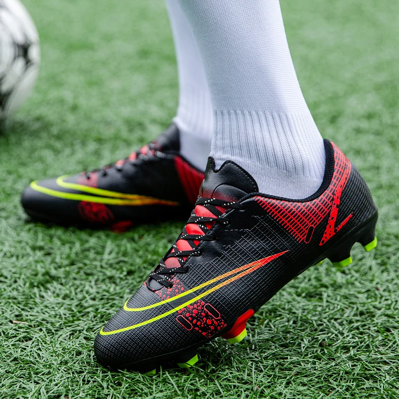 Men Soccer Cleats Low Ankle Football Shoes Athletic Training Sneakers Professional Soccer Shoes for Boys Non-slip Football Boots