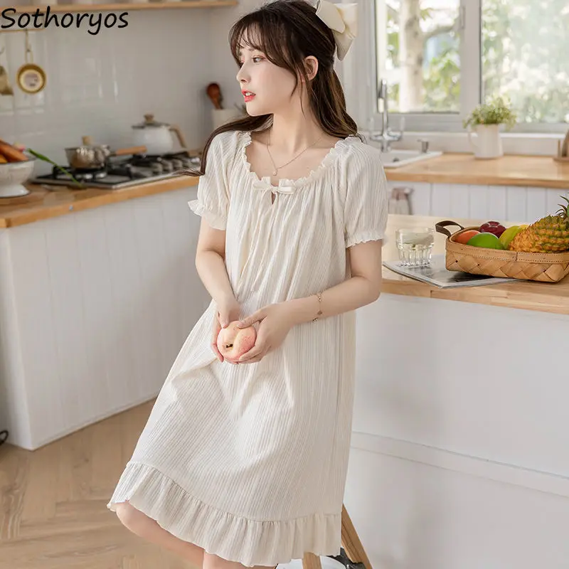 

Летние Ночные рубашки с коротким рукавом, женские хлопковые кружевные дизайнерские свободные простые удобные шикарные рубашки в Корейском...