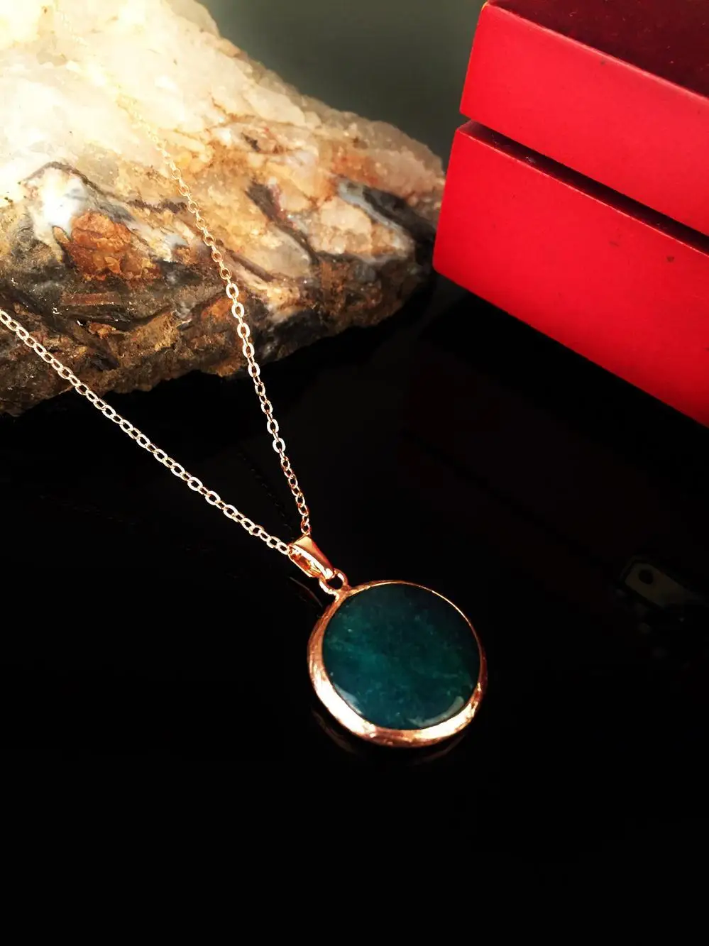 

Natural stone Women 'S Agate Stone Rose Gold Plated Necklace Krb217