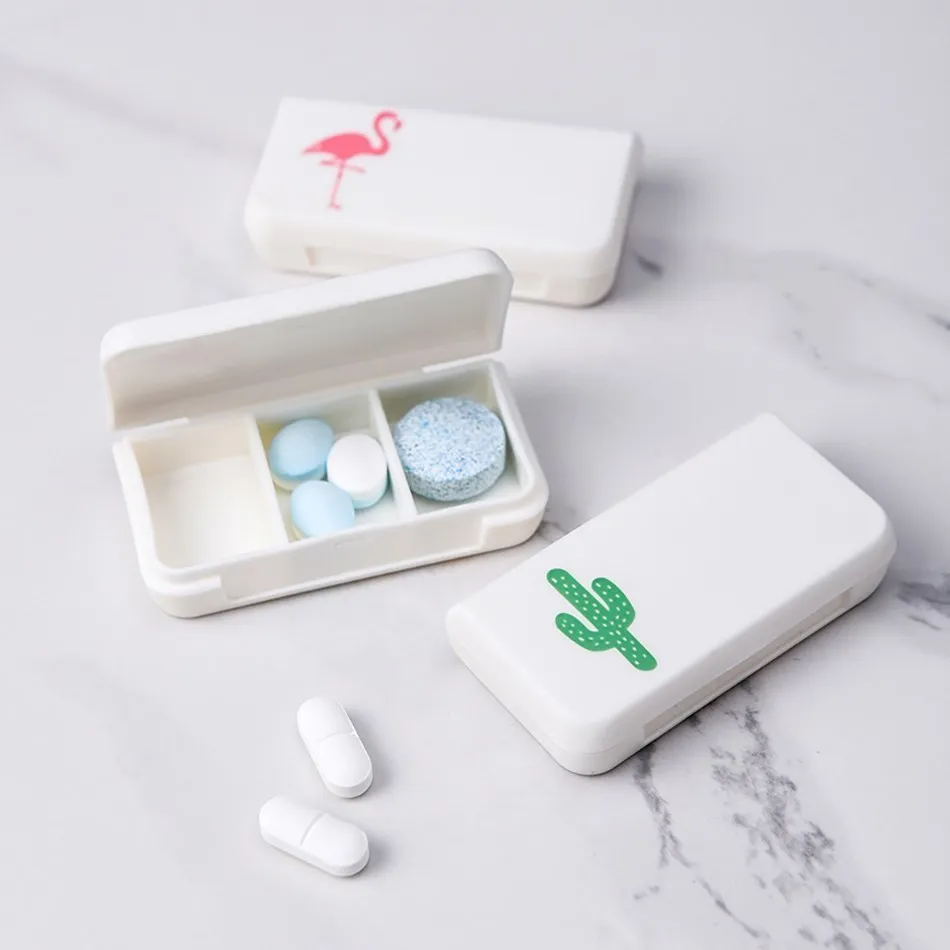 

3 Grids Medicine Box Flamingo Cactus Leaf Pattern Portable Pill Case Plastic Medical Kit Mini Storage Box Stash Container