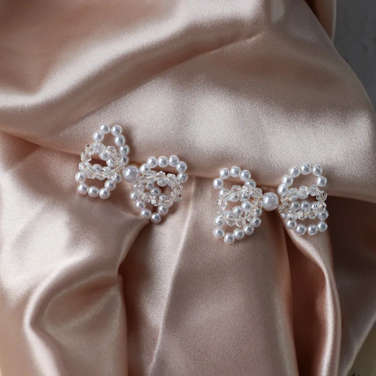 

Silver Needle Earrings Sweet and Cute Pearl Bow Crystal Earrings Sparkling Fairy Stud Earrings Jewelry Women korean fashion