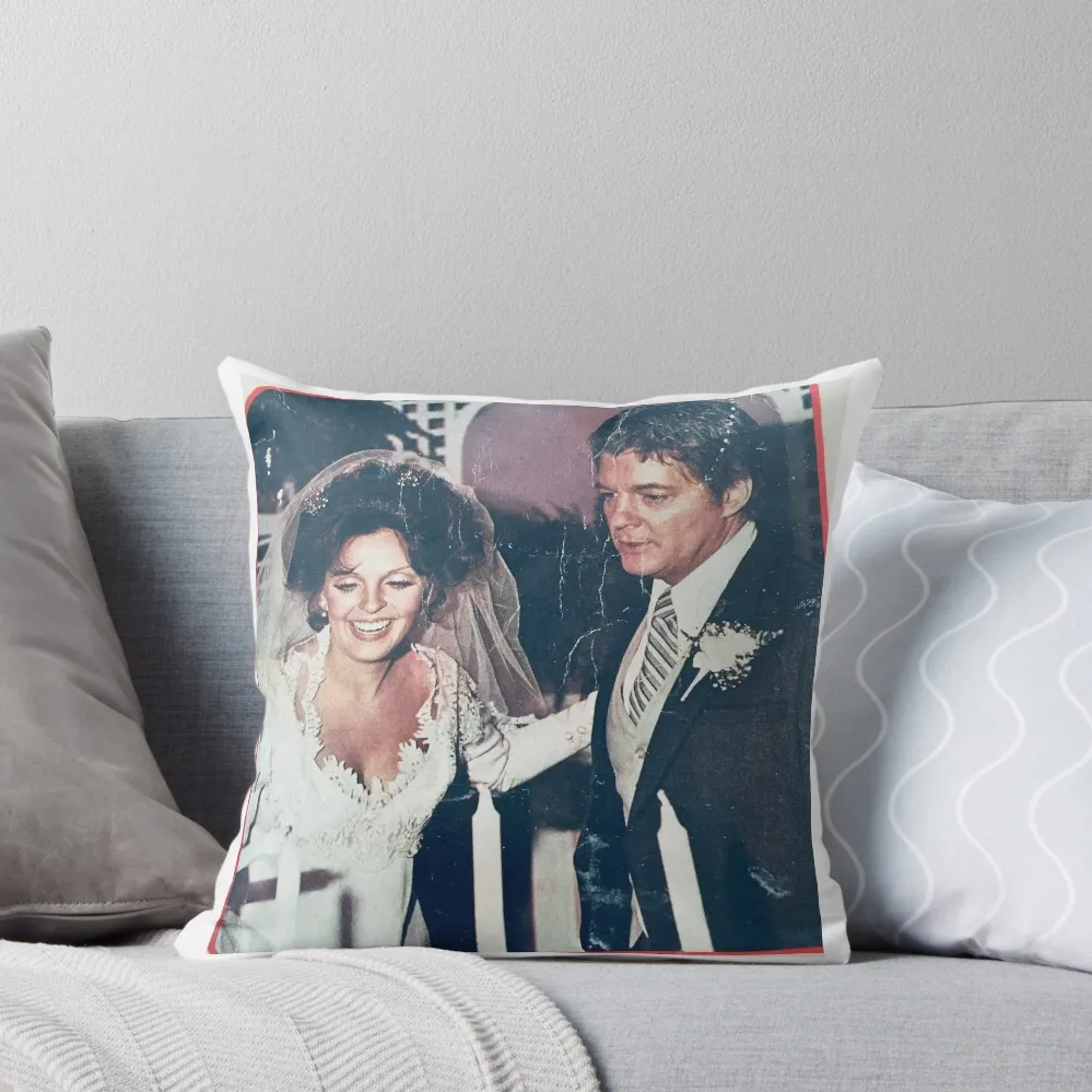 Даг и Джули после этого свадьба! Декоративная подушка