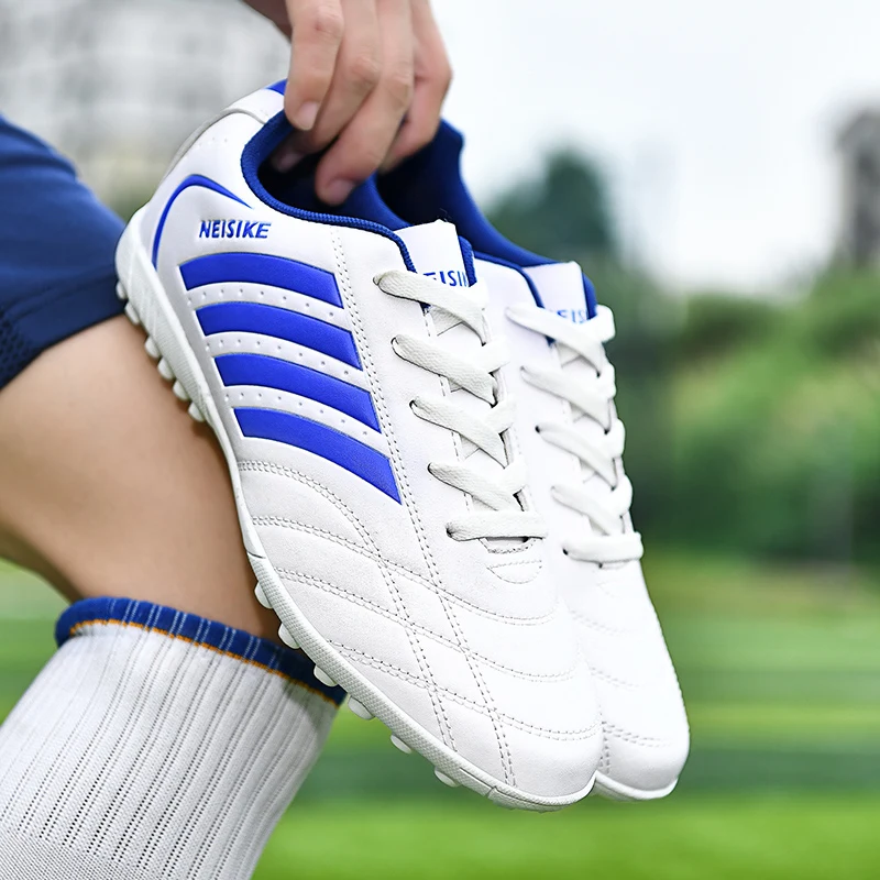 Men Soccer Shoes Society Professional Soccer Cleats Adult Kids Turf Training Football Shoes Outdoor Futsal Football Sneakers Men