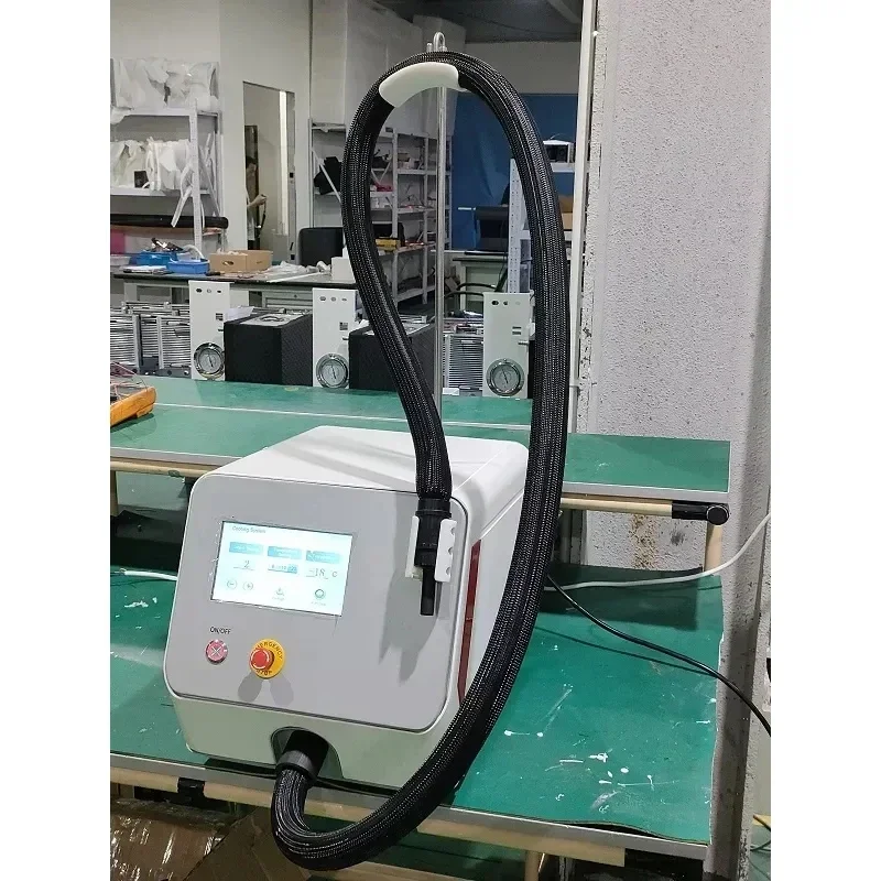 Самая продаваемая портативная мини-машина Zimmer Cryo для охлаждения кожи холодного