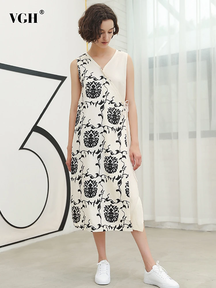 

VGH Vintage Print Dress For Women V Neck Sleeveless Bow Lace Up Loose Midi Dresses Female Summer Fashion Casual Clothes New 2022
