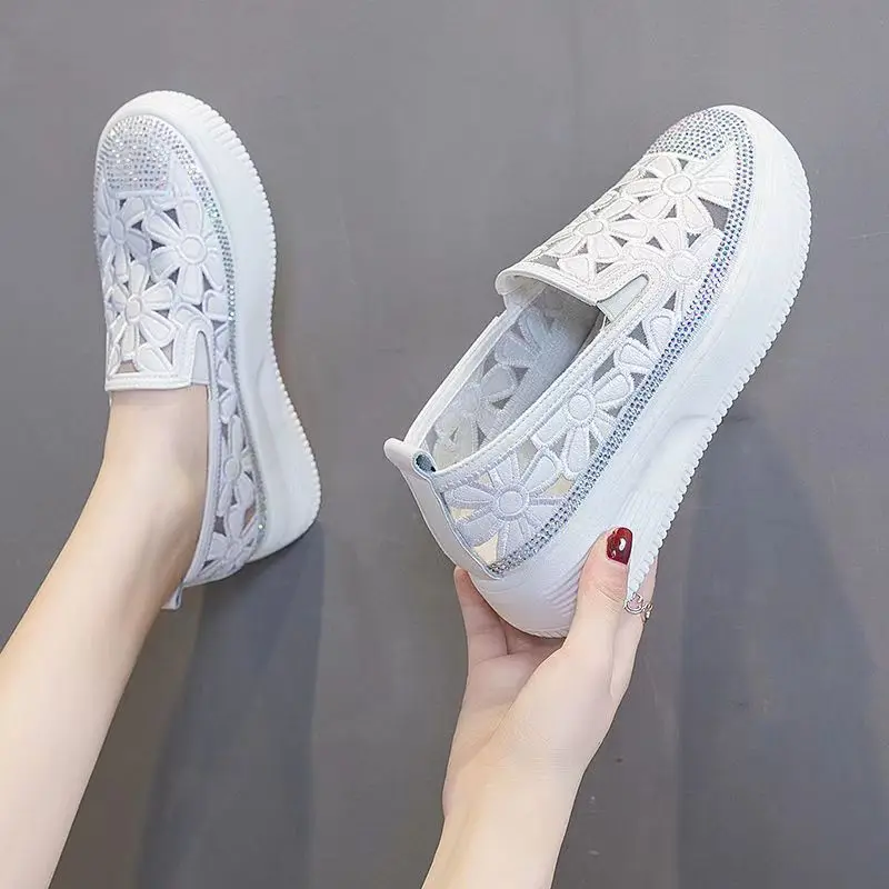

Flat Platform Casual Slip-On Ladies Shoes Hollow Out Sneakers Female Genuine Leather Loafers Simple All-match Casual Shoes