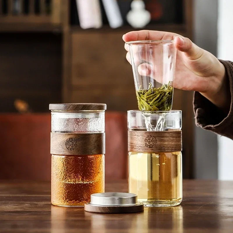 

Кружка для зеленого чая в японском стиле, стакан для воды в форме полумесяца, стеклянный офисный фильтр с крышкой, с узором в виде молотка для разделения дома