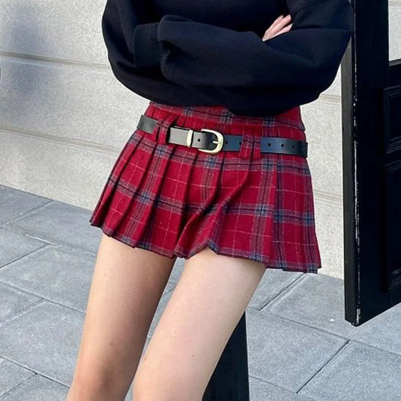 

Плиссированная мини-юбка в клетку, с завышенной талией