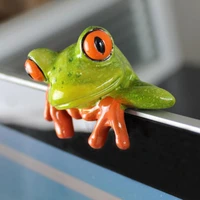 fashion frog computer decoration beautifully natural resin lovely frog ornaments frog decor frog statue decor