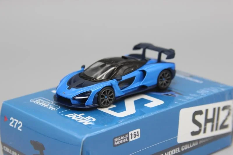 

Mini GT 1:64 McLaren Tarmac Senna P15 alloy car model