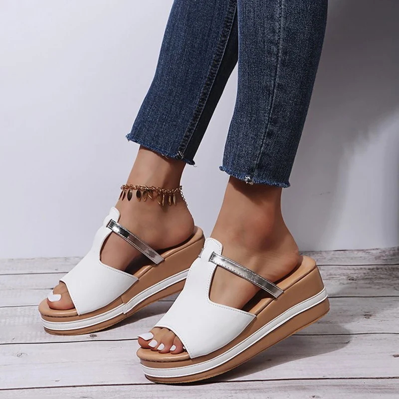 

Women’s New 2022 Wedge Platform Flip Flops Trend Design Sandals Female Open Toe Soft Flat Slippers Summer Sandals for Women