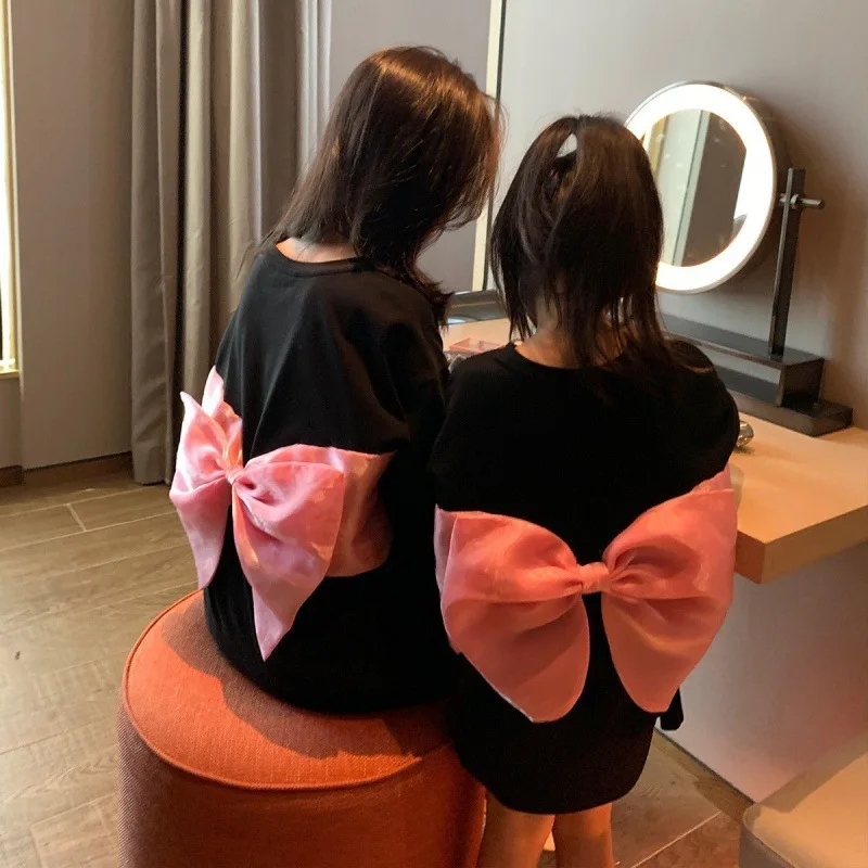 

Mom and Girl Bow Knot Sun Dresses Mother and Daughter Fashion Summer Dress Dad and Son Matching Balck T Shirts Newborn Romper