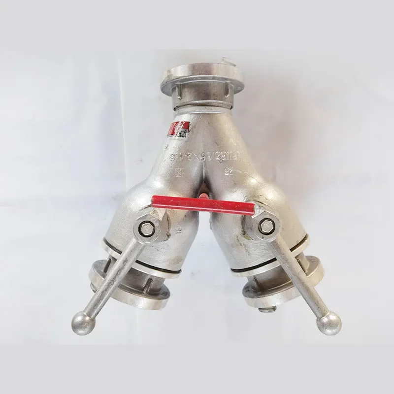 Пожарная тренировочная конкурсная тренировка два водяных сепаратора 80/65 быстрая