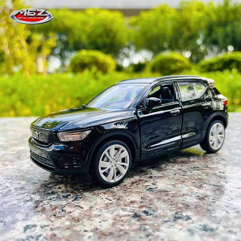 

MSZ 1:32 Volvo XC40 Recharge black alloy car model children's toy car die-casting boy collection gift pull back function