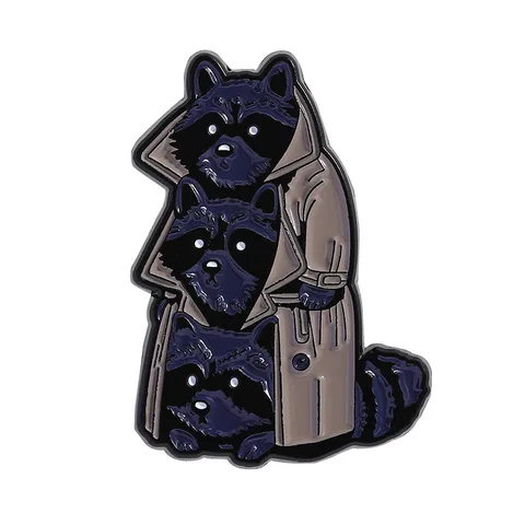 Булавка с енотом