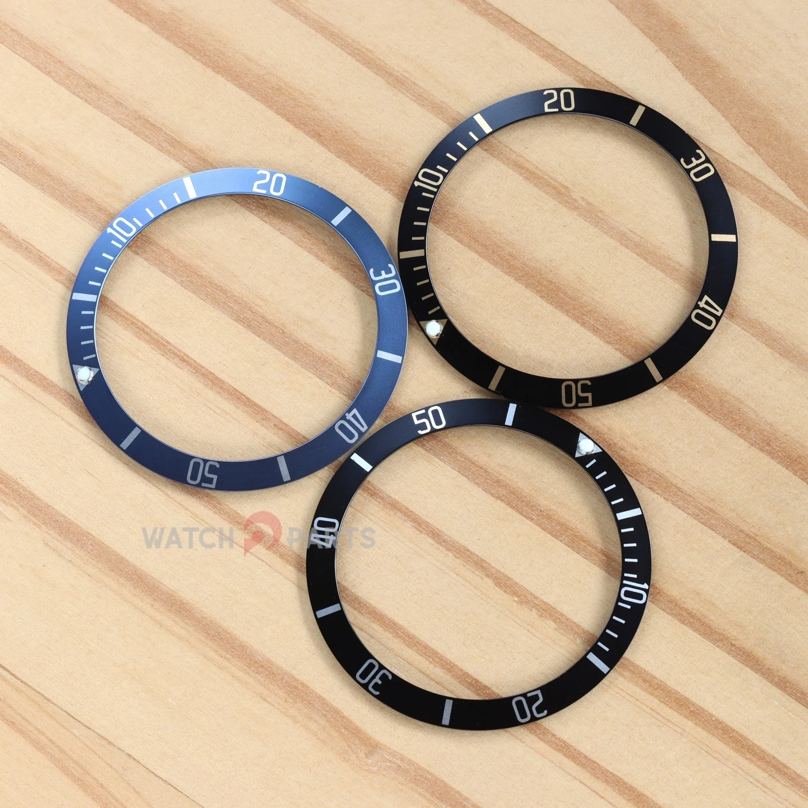 Фото Безель для часов Tudor 79030 Black Bay Fifty-Eight 39 мм, алюминиевая вставка №1
