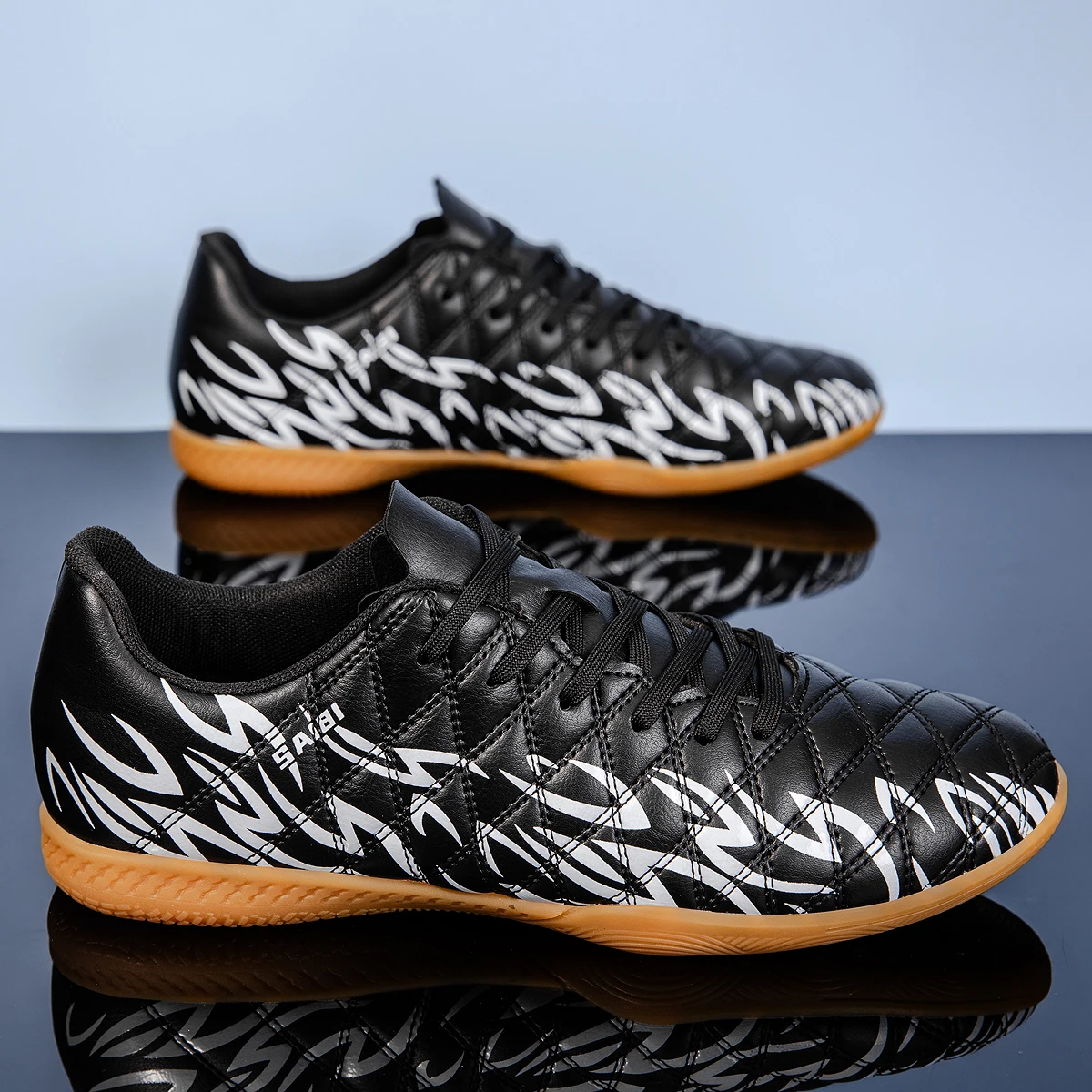 Super-top and high-quality indoor in-flat MD football shoes for men adults five-a-side competition student training IC