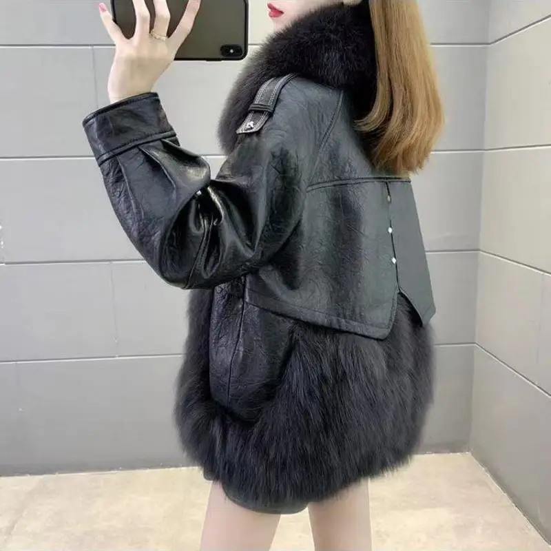 Autumn Winter Warm Women's Faux Fur Lady Moto Biker PU Leather Fur Collar Patchwork Jacket 2022 New Black Outerwear Female