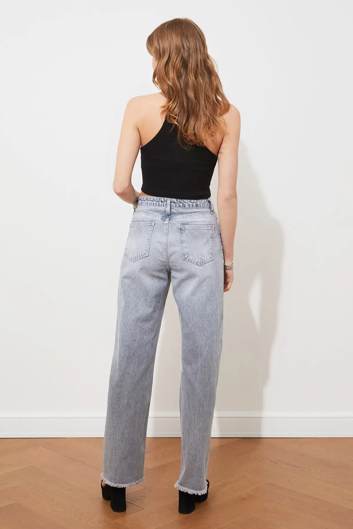 

Trendyol Ripped Detailed High Bel 90's Wide Leg Jeans TWOSS21JE0717