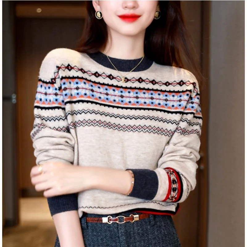 

Knitwear Round Neck Sweater Autumn And Winter 2022 New Style Knitted Undercoat Sweater Women QEF8