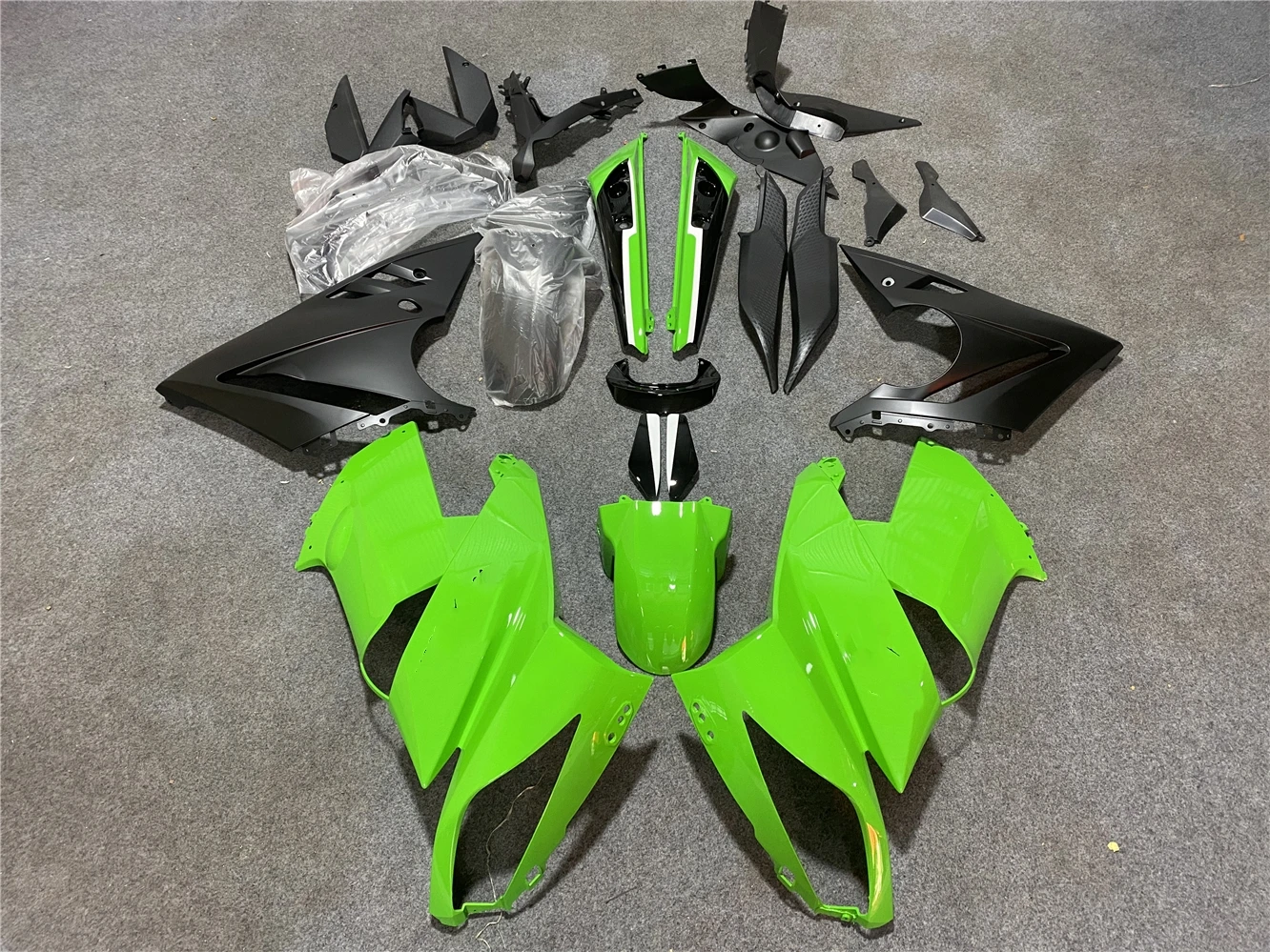 

Motorcycle Fairing Fit Ninja ER-6F 2009 2010 2011 ER6F 09 10 11 Fairing body Green Black