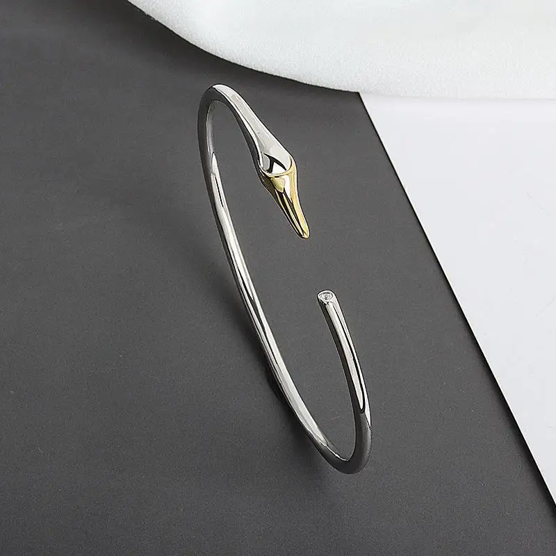 

Hot New 2023 Extremely Simple Style Adjustable Swan Bracelet Silver Jewelry as a Women's Party Gift